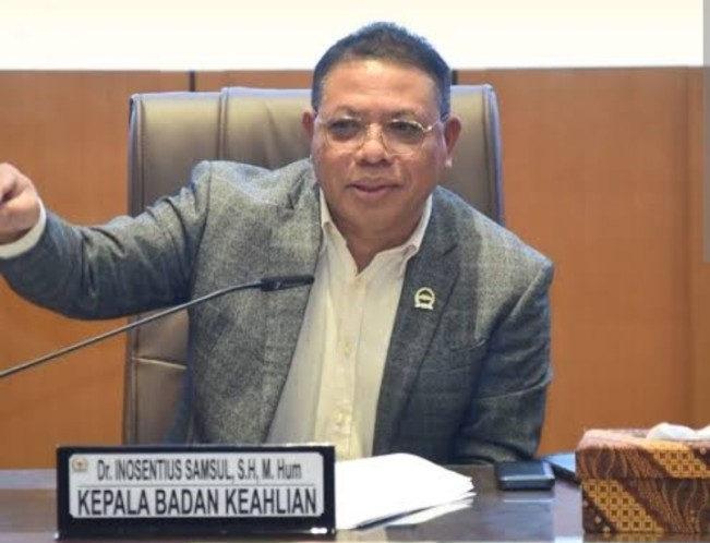 Inosentius Samsul menjadi satu-satunya calon yang akan diseleksi menggantikan Arief Hidayat sebagai Hakim Konstitusi. [Instagram]